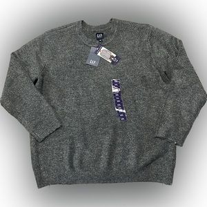 Men’s gray GAP sweater